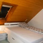 Gracehomes - 6 With Parking - Up To 10 Guests - Large Group & Family Welcome *