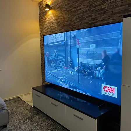 Ghomet - 6 With Parking - Up To 10 Guests - Monteur, Handwerker & Large Family Welcome Apartment *