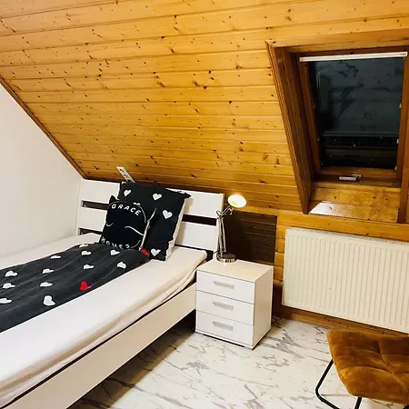 Ghomet - 6 With Parking - Up To 10 Guests - Monteur, Handwerker & Large Family Welcome