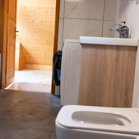 Gracehomes - 6 With Parking - Up To 10 Guests - Large Group & Family Welcome * Jettingen (Boblingen)