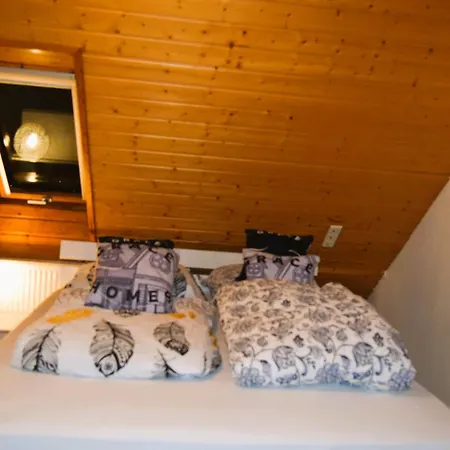 Apartmán Gracehomes - 6 With Parking - Up To 10 Guests - Large Group & Family Welcome Jettingen (Boblingen)